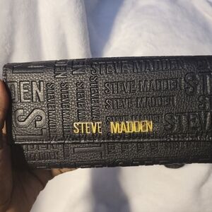 Steve Madden wallet